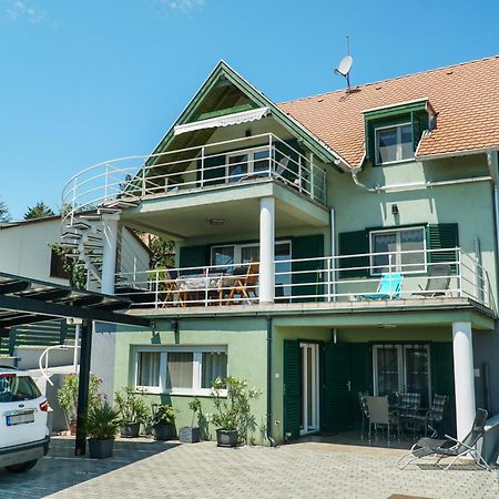 Fügefa Apartman Balatonalmádi Exterior foto
